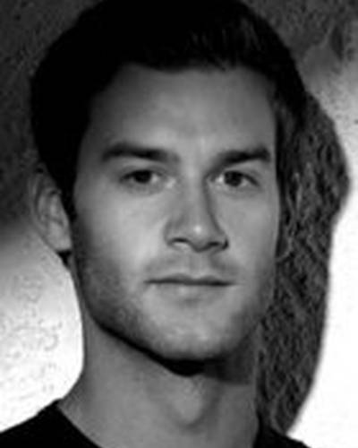 Адам Кирли фото