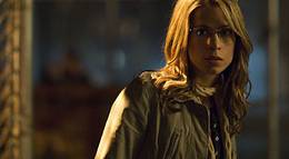 Кадр из фильма "Кровавые связи" - 2