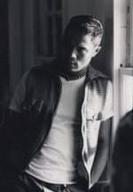 Тайрон Танн фото