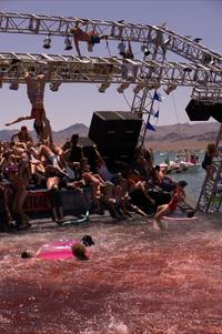 Кадр Пиранья 3D