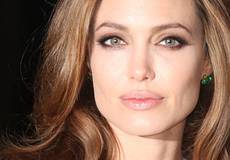 Анджелина Джоли ищет таланты для «Несломленного»