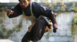 Кадр из фильма "Дуэлянт" - 1