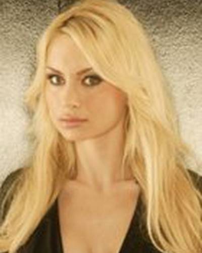 Изабелла Ст. Джеймс фото