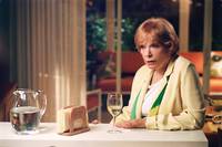 Кадр Подальше от тебя