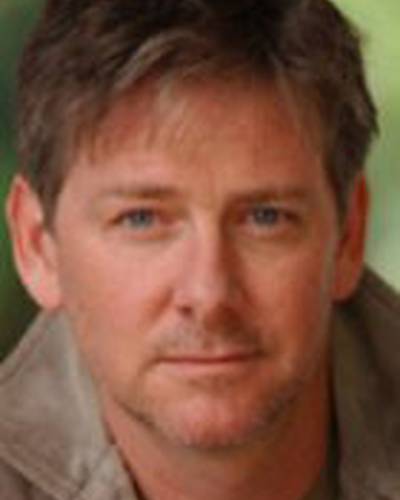 Дж. Доунинг фото