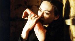 Кадр из фильма "В моей коже" - 1