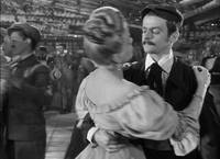 Кадр Золотая каска