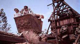 Кадр из фильма "Озорная шайка" - 2