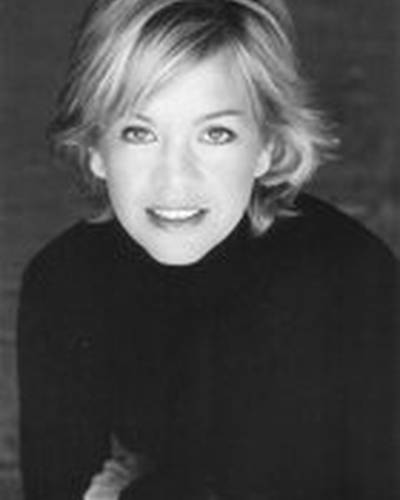 Элли Корнелл фото