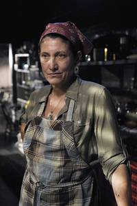 Кадр Быть человеком