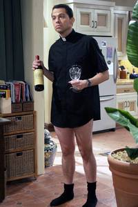 Кадр 2,5 человека