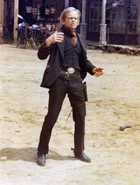 Кадр Гений, два земляка и птенчик