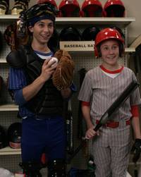 Кадр Малкольм в центре внимания