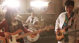 Кадр из фильма "Горячее прощание" - 2