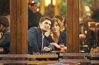 Кадр Вишенка на новогоднем торте