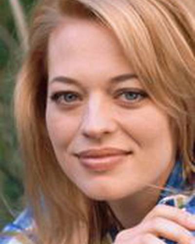 Джери Райан фото