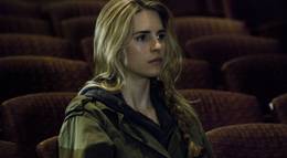 Кадр из фильма "Другая Земля" - 2