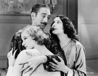 Кадр Blonde or Brunette