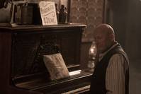 Кадр Костяной томагавк