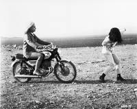 Кадр Банда в мини-юбках