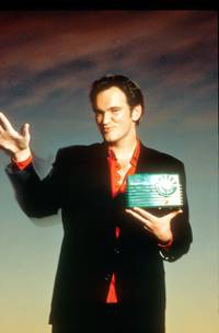 Кадр Дестини включает радио