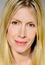 Джулия Хорват фото