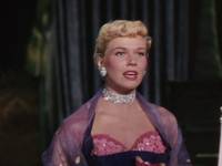 Кадр Апрель в Париже