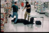 Кадр Attention Shoppers