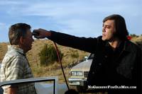 Кадр Старикам тут не место