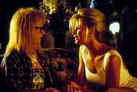 Кадр Мир Уэйна 2