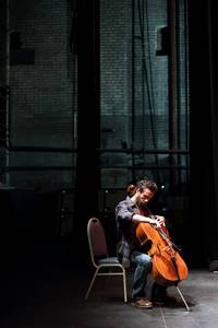 Кадр Полной грудью