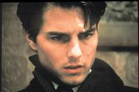 Кадр С широко закрытыми глазами