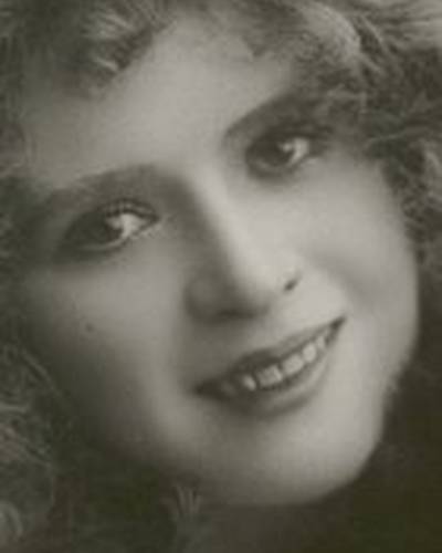 Мэйбл Лав фото