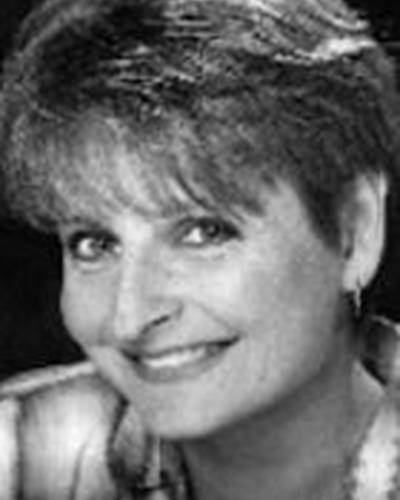 Кэти Уизлак фото