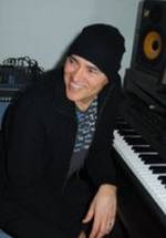 Дэниэл Индарт фото