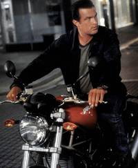 Кадр Сквозные ранения