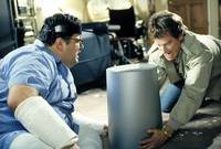 Кадр Малкольм в центре внимания