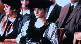 Кадр из фильма "Под подозрением" - 2