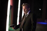 Кадр 3 дня на убийство