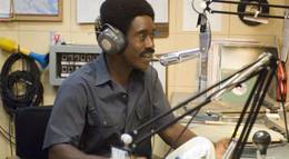 Кадр из фильма "Поговори со мной" - 1