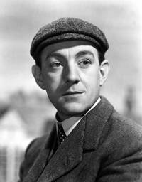 Кадр Добрые сердца и короны