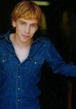 Дилан Троубридж фото