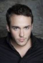 Карлос Ист мл. фото