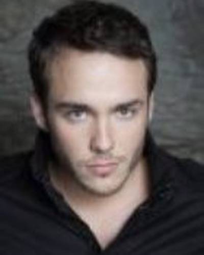 Карлос Ист мл. фото