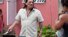 Кадр из фильма "Кровавая месть" - 2