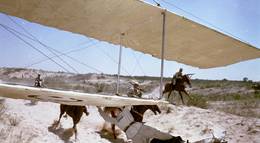 Кадр из фильма "Неуловимые мстители" - 2