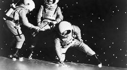 Кадр из фильма "Место назначения – Луна" - 2