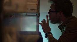 Кадр из фильма "Не вижу зла 2" - 2