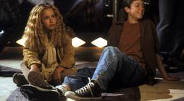 Кадр из фильма "Фабрика пыли" - 1