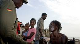 Кадр из фильма "Искупление голозадого генерала" - 1